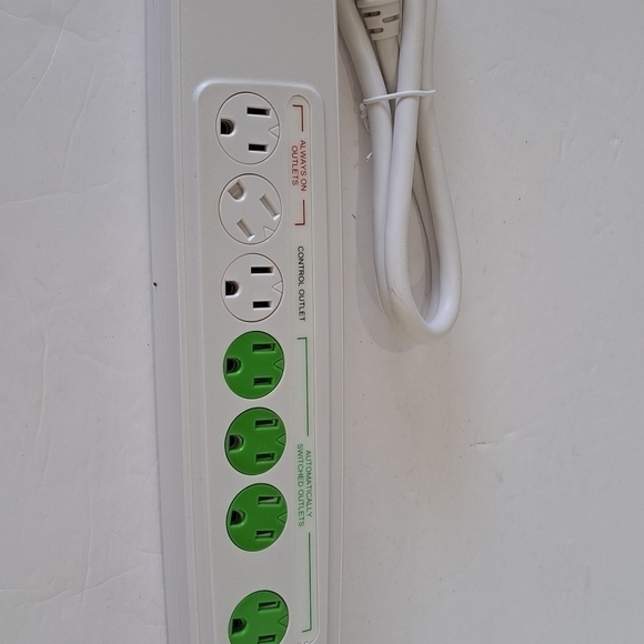 New Greenlite Surge Protector Strip 7 Outlets 1440 Joules 3 Foot Cord Boxed - Picture 7 of 7